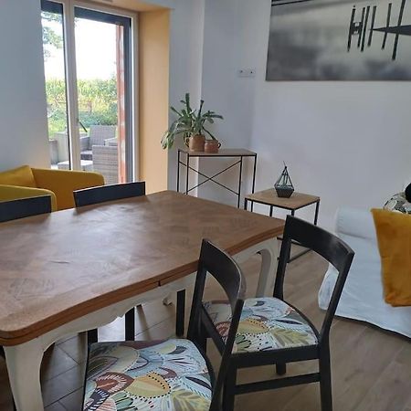 ~ Au Calme A La Campagne ~ Apartment La Meziere Bagian luar foto