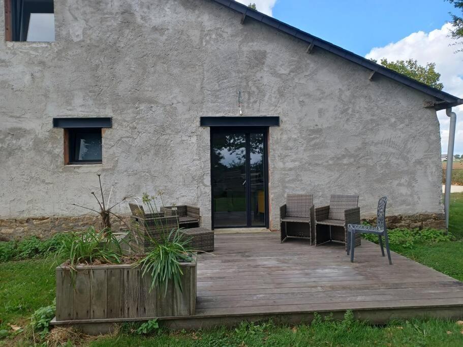 ~ Au Calme A La Campagne ~ Apartment La Meziere Bagian luar foto